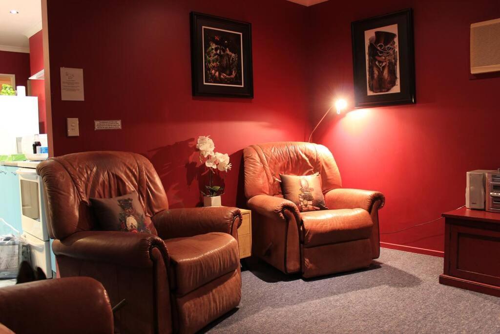 Holiday home Popular Family And Pet Friendly Modern Cosy Bach Wifi *